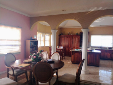 11 Bedroom House