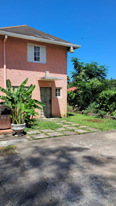 2 Bedroom For Sale Ocho Rios, St.Ann