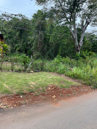 1.13 Acres Of Land  For Sale At Cyprus Hall Road