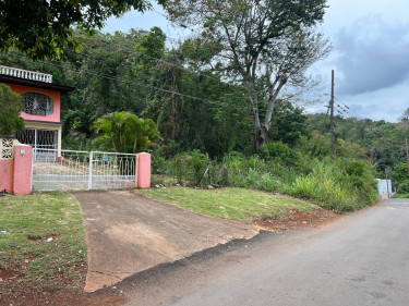 1.13 Acres Of Land  For Sale At Cyprus Hall Road