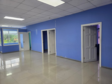 1300sqft BPO Office Space On Hope Road