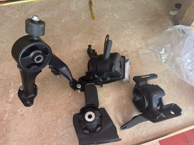 2009up Toyota Wish Engine Mounts For Sale