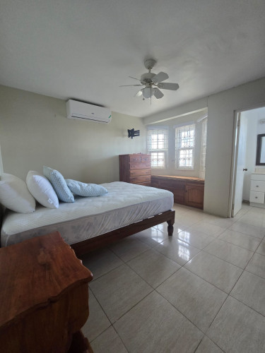 2 Bedroom
