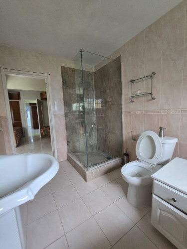 2 Bedroom