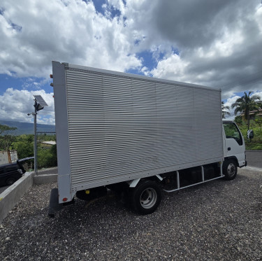 2005 Isuzu Elf Box Body 