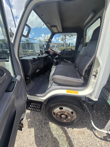 2005 Isuzu Elf Box Body 