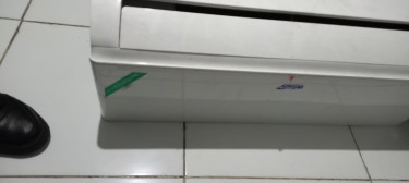 Like-New A/C Unit 12000 BTU