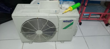 Like-New A/C Unit 12000 BTU Air Conditioning Portmore