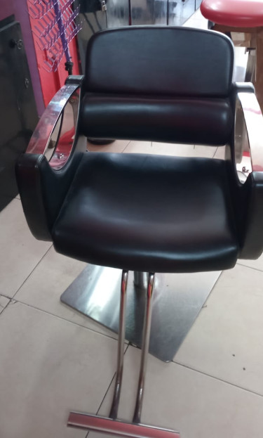 Styling Chair Hair Styling Equipment Portmore