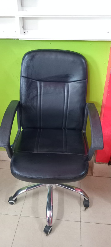 Nail Station Chair Chairs Portmore