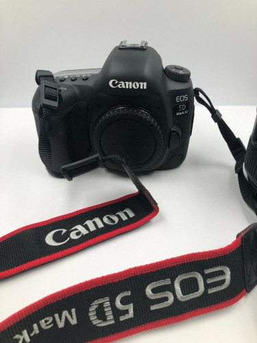 CANON EOS 5D Mark IV