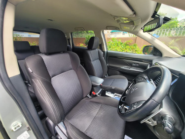 2021 Mitsubishi Outlander 