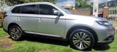 2021 Mitsubishi Outlander  Vans & SUVs Manning Hill