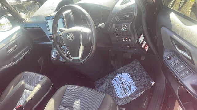 2016 Toyota Voxy