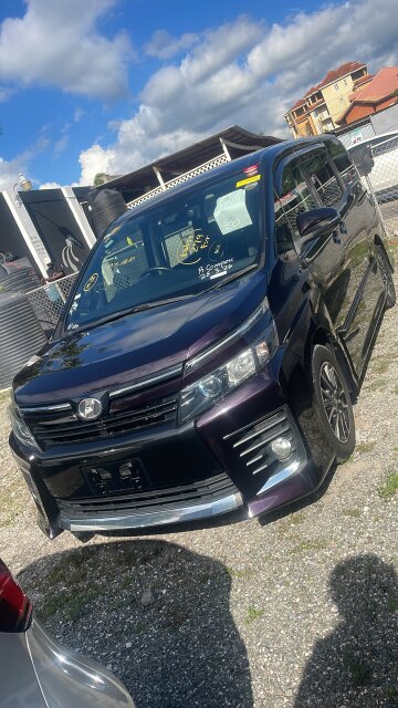 2016 Toyota Voxy Vans & SUVs 136 Constant Spring Road