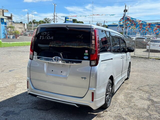 2015 Toyota Noah Vans & SUVs 136a Constant Spring Road