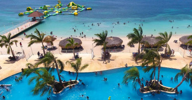 Oceanview 2 Bedrooms with Gated Security