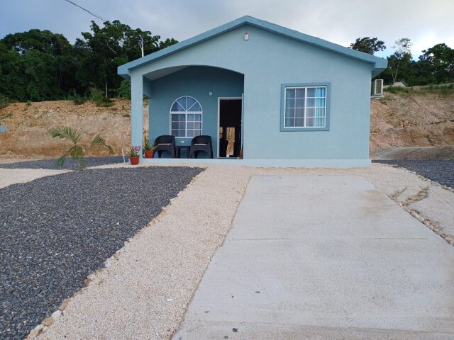 New Camelot Village, DBay, St Ann For Sale 2BR 2BT Houses Camelot Village, Discovery Bay