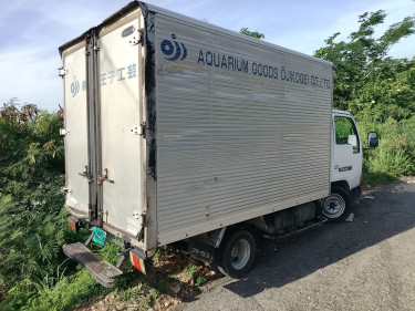 Nissan Box Body Truck