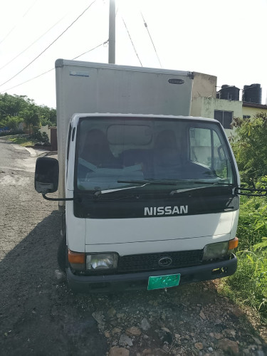 Nissan Box Body Truck