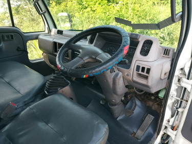 Nissan Box Body Truck