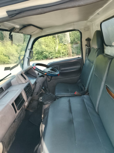 Nissan Box Body Truck