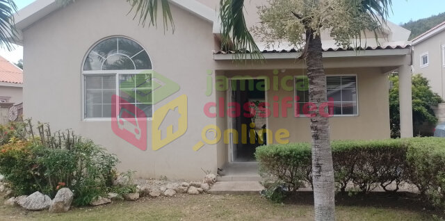 2 Bedroom Houses Caymanas Estate