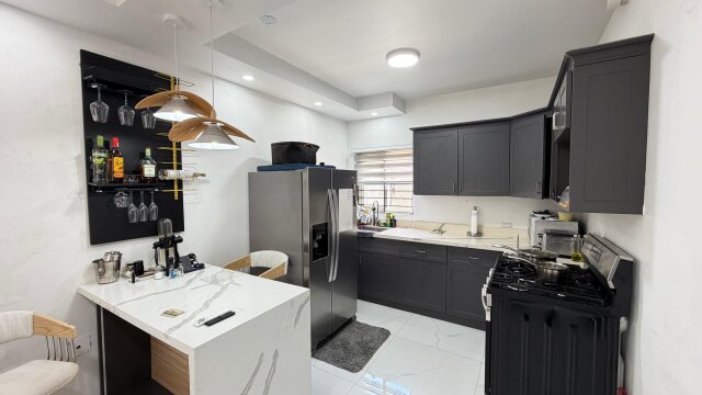 Apartment For Sale| Beatrice Crescent Patrick City