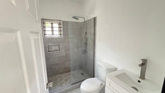 Apartment For Sale| Beatrice Crescent Patrick City