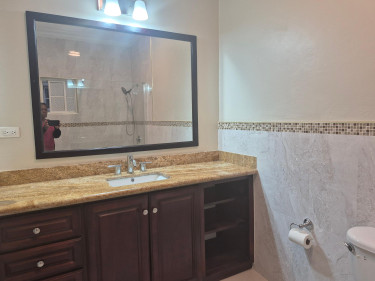 2 Bedroom
