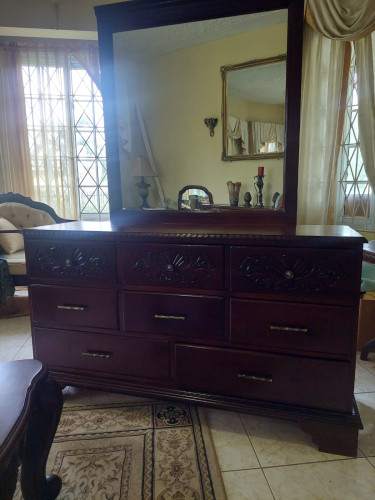 Dresser With Mirror $55,000 Wardrobes & Closets Kingston 