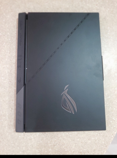 ROG STRIX RTX 4090 GAMI NG LAPTOP