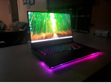 ROG STRIX RTX 4090 GAMI NG LAPTOP