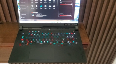 ROG STRIX RTX 4090 GAMI NG LAPTOP