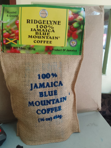 BLUE Mountain Coffee And Blended Blue Mtn. Coffee Ground Produce Kingston