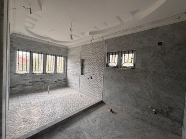 5 Bedroom 