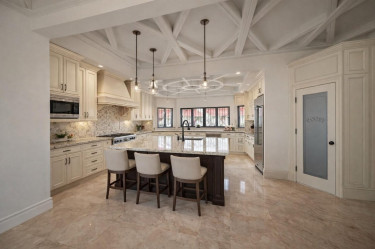 5 Bedroom 
