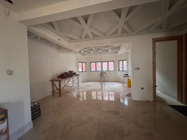 5 Bedroom 