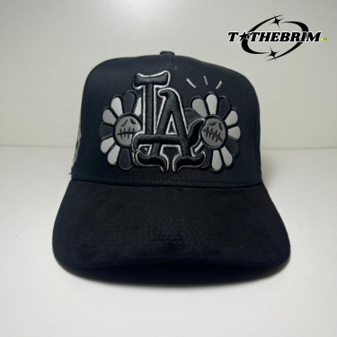 New Era SnapBack And Fitted Hats