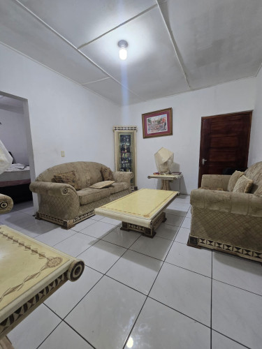 4 Bedroom/2 Bathroom House