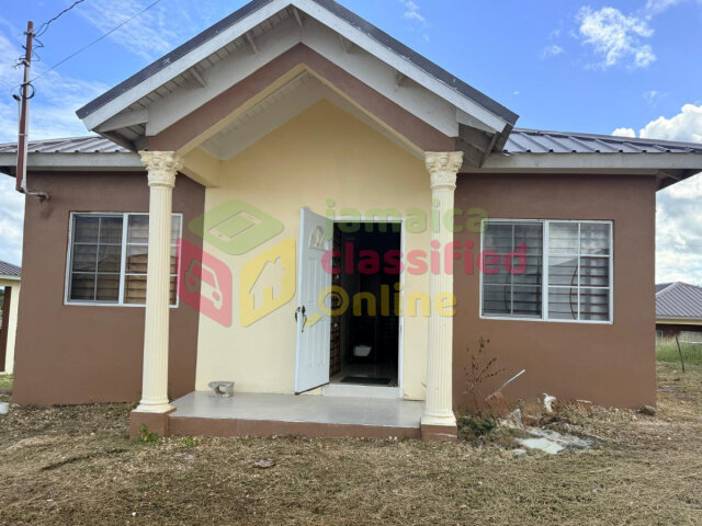 2 Bedroom 1 Bathroom Cozy Home
