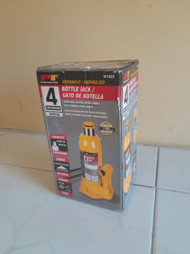 4 Ton Hydraulic Bottle Jack Auto Accessories Liguanea