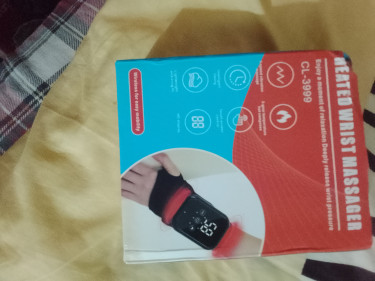 Pain Relieve Heated Wrist Massager 