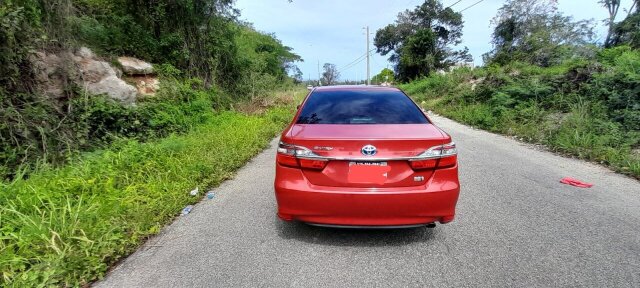 Toyota Camry Hybrid