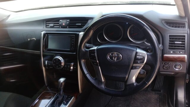 2017 Toyota Mark X