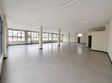 Commercial Space (Top Floor Only )