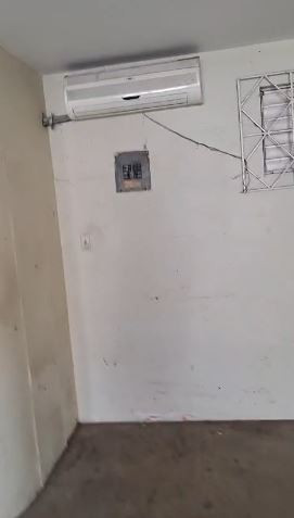 2 SHOP SPACES FOR RENT 405 SQFT EACH 