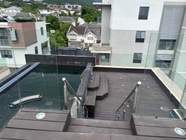5 Bedroom