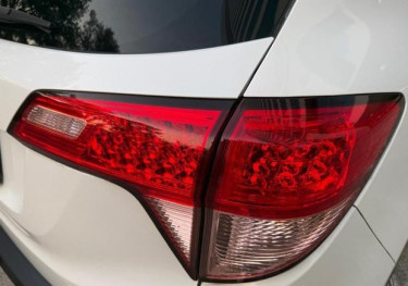 2016 HONDA VEZEL 1.5X AUTO 2WD