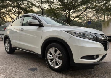 2016 HONDA VEZEL 1.5X AUTO 2WD Cars Jamaica